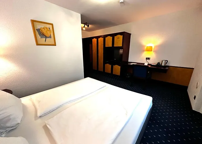 City Hotel