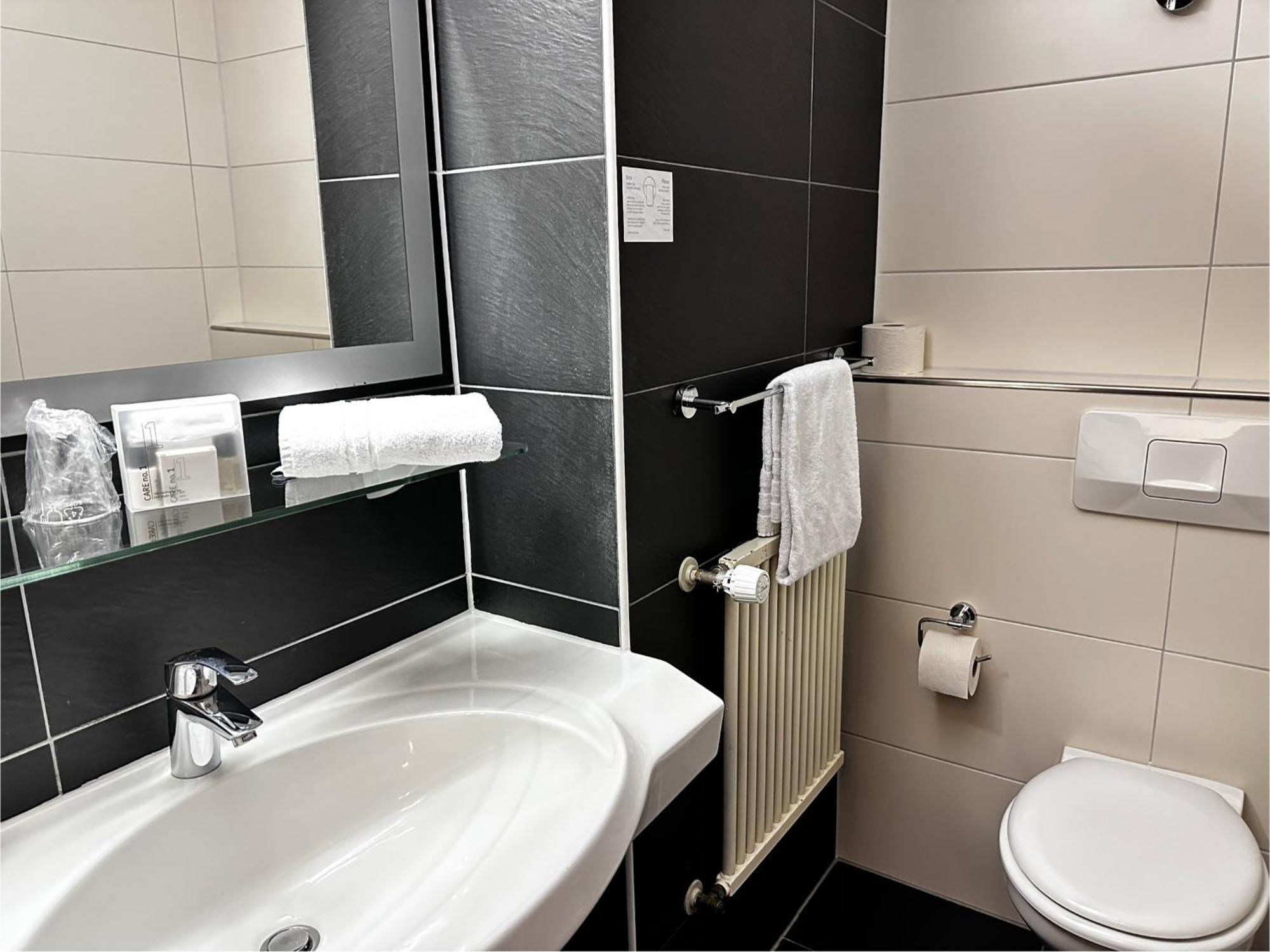 Hotel City Hotel