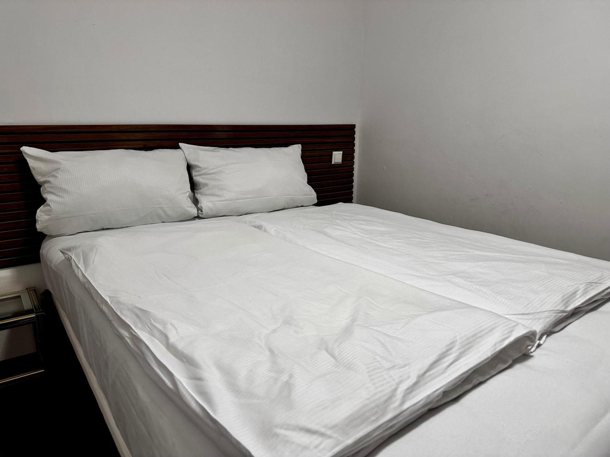 City Hotel Hotel