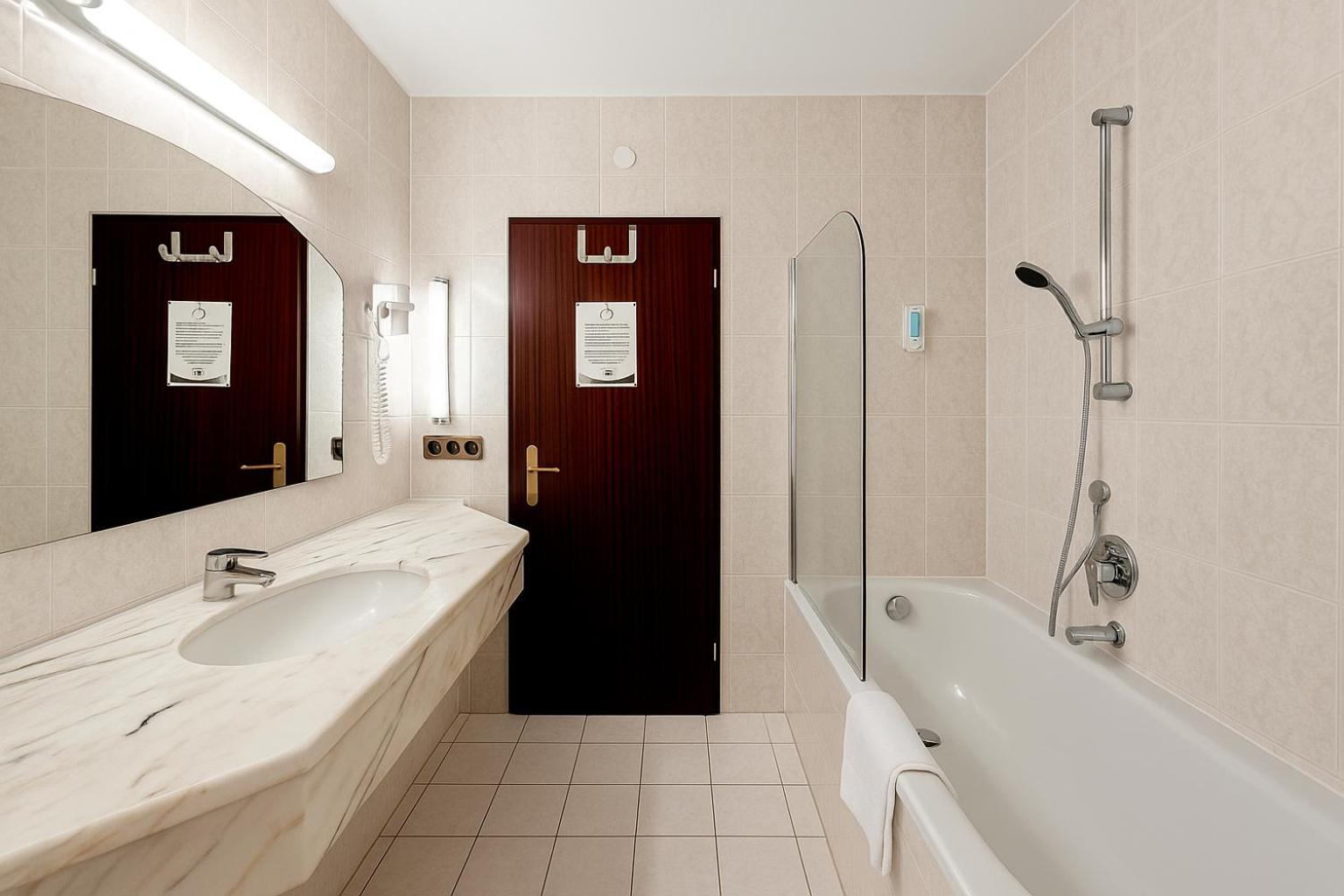 City Hotel 3*